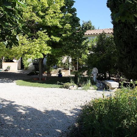 Gite La Gourmandine Saint-Andiol ภายนอก รูปภาพ
